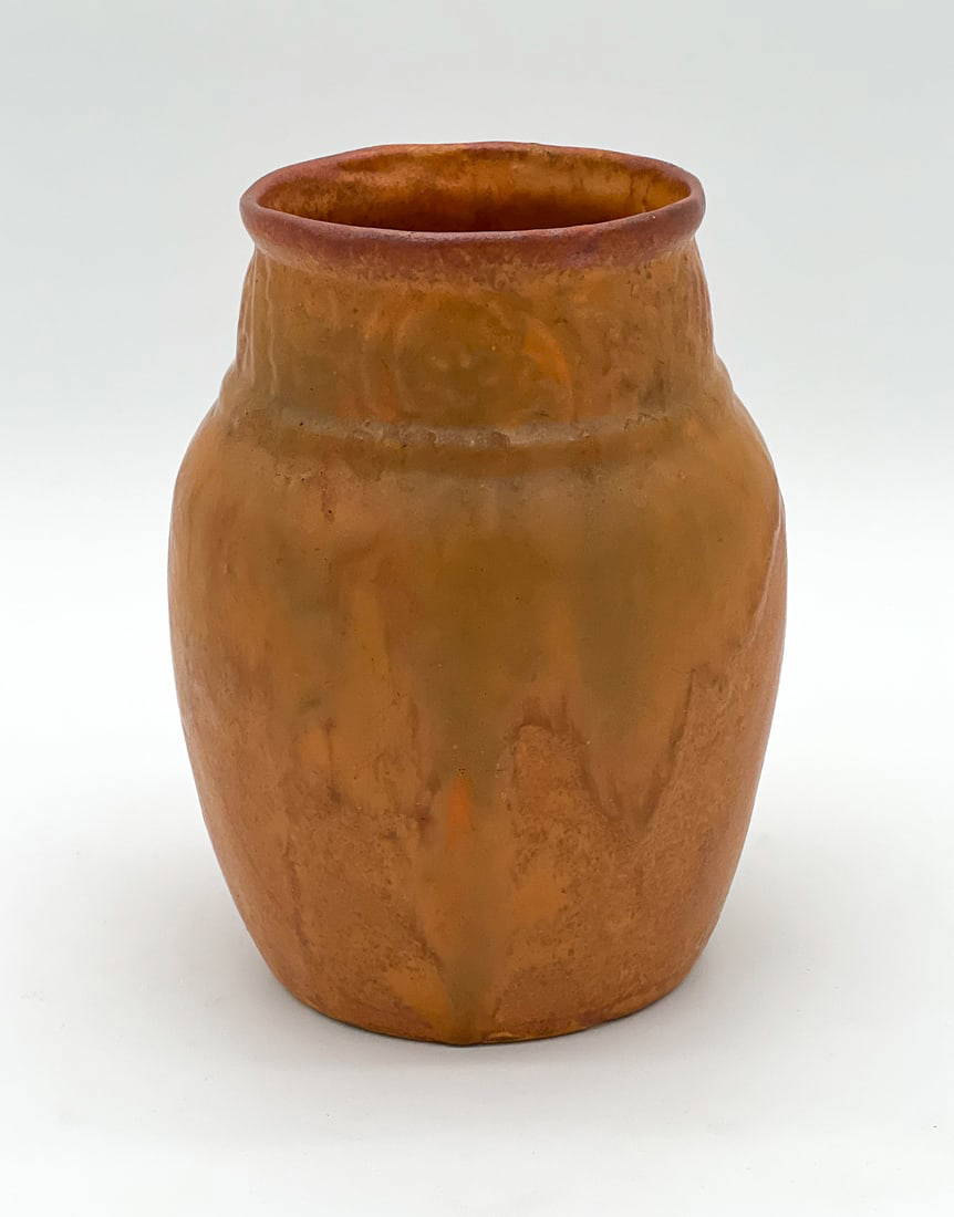 Hull House Kilns Art Pottery Vase Auction