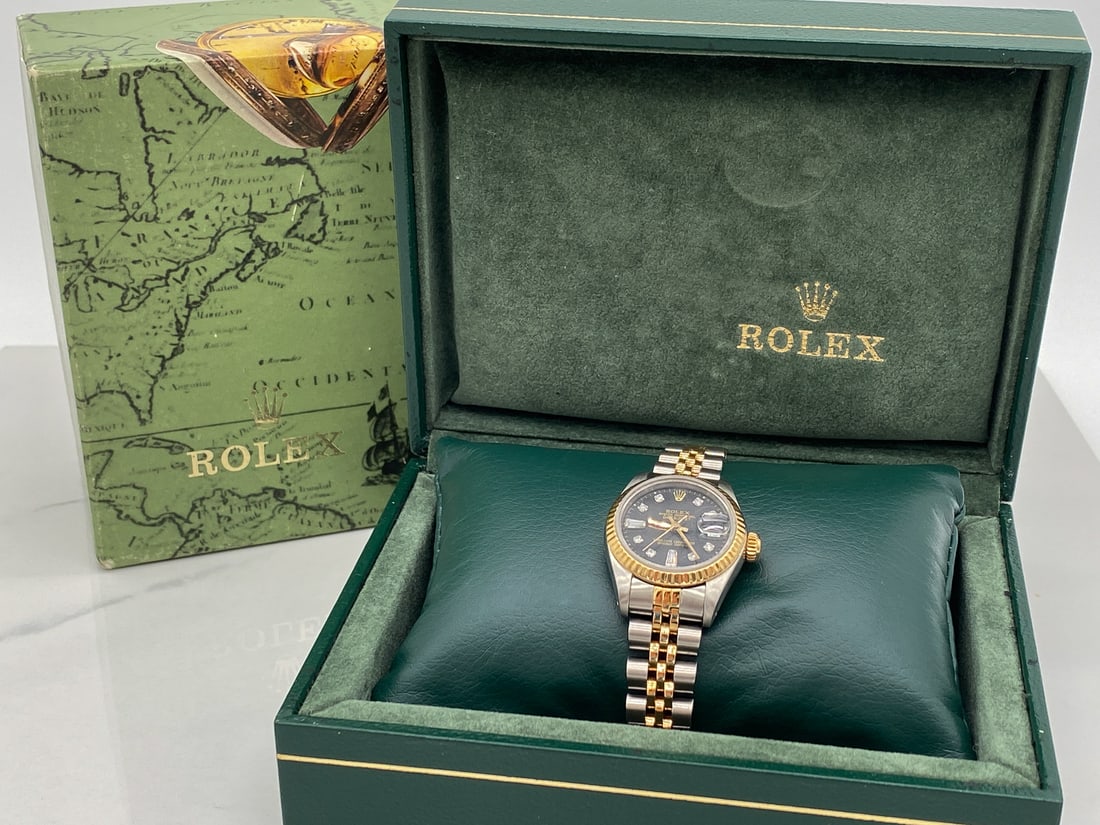 Lady Rolex Oyster Perpetual Datejust Timepiece (1 of 5)