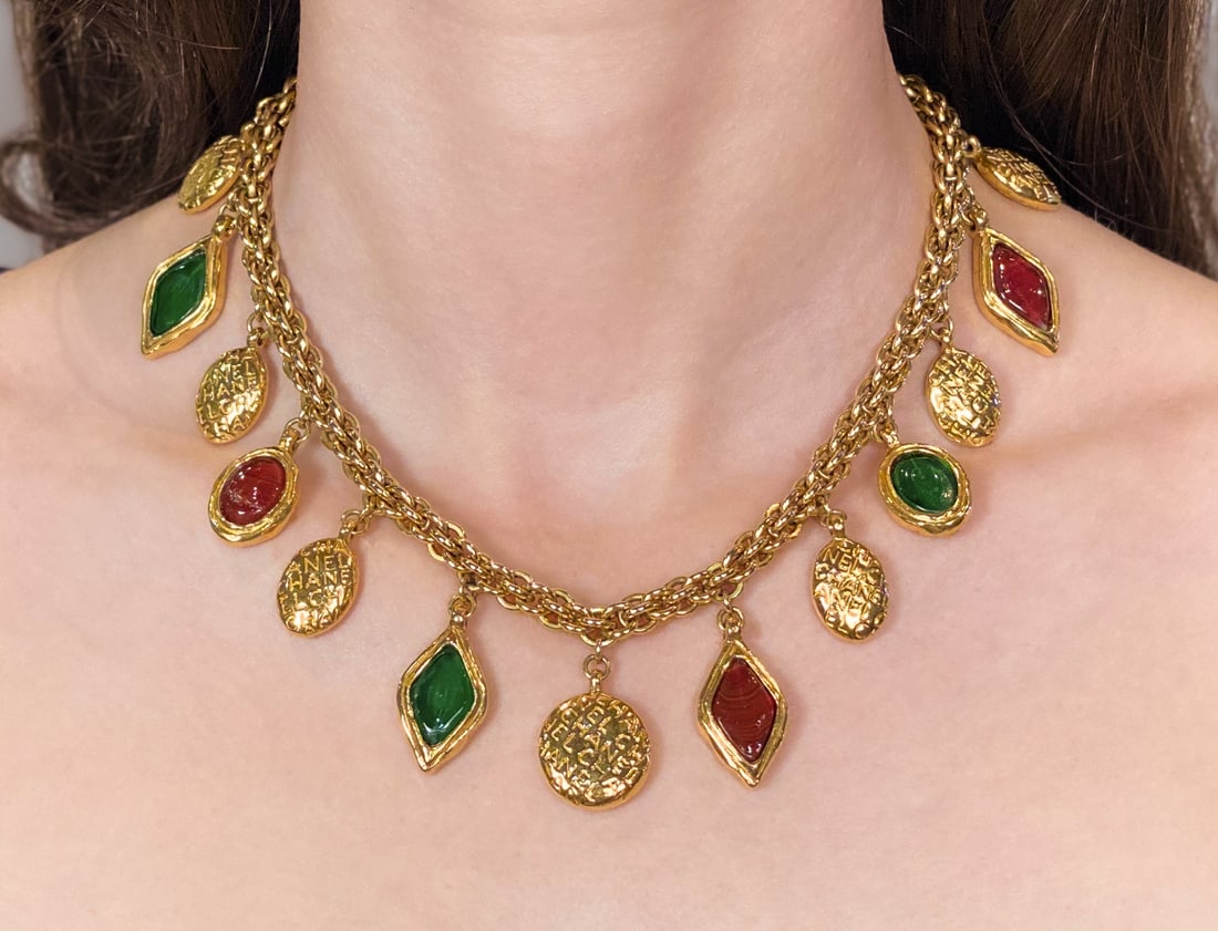 Chanel Gripoix Charm Necklace (1 of 6)