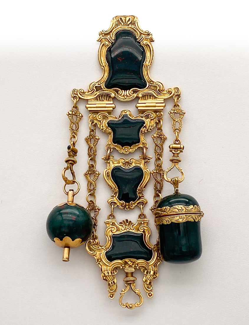 Bloodstone And 18k Gold Chatelaine (1 of 9)