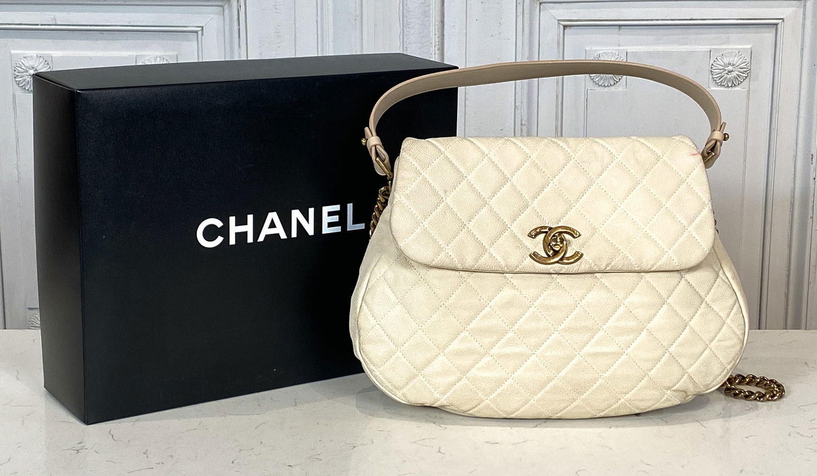 Chanel Country Chic Messenger Bag (1 of 5)