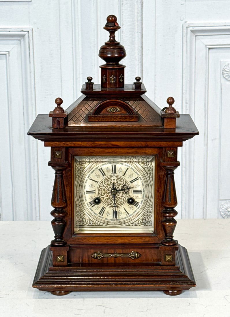 Junghans Walnut Mantel Clock (1 of 7)