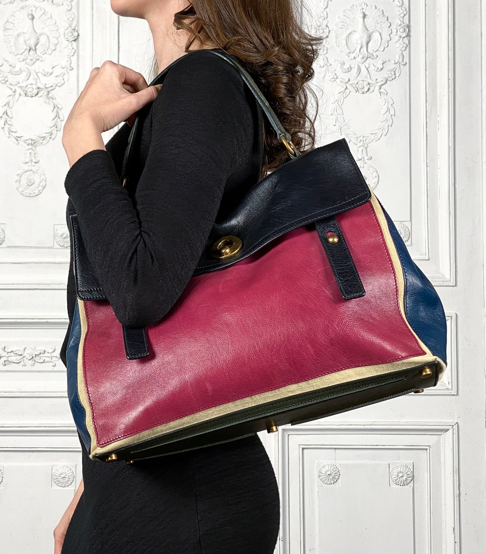 Yves Saint Laurent Muse II Bag (1 of 4)