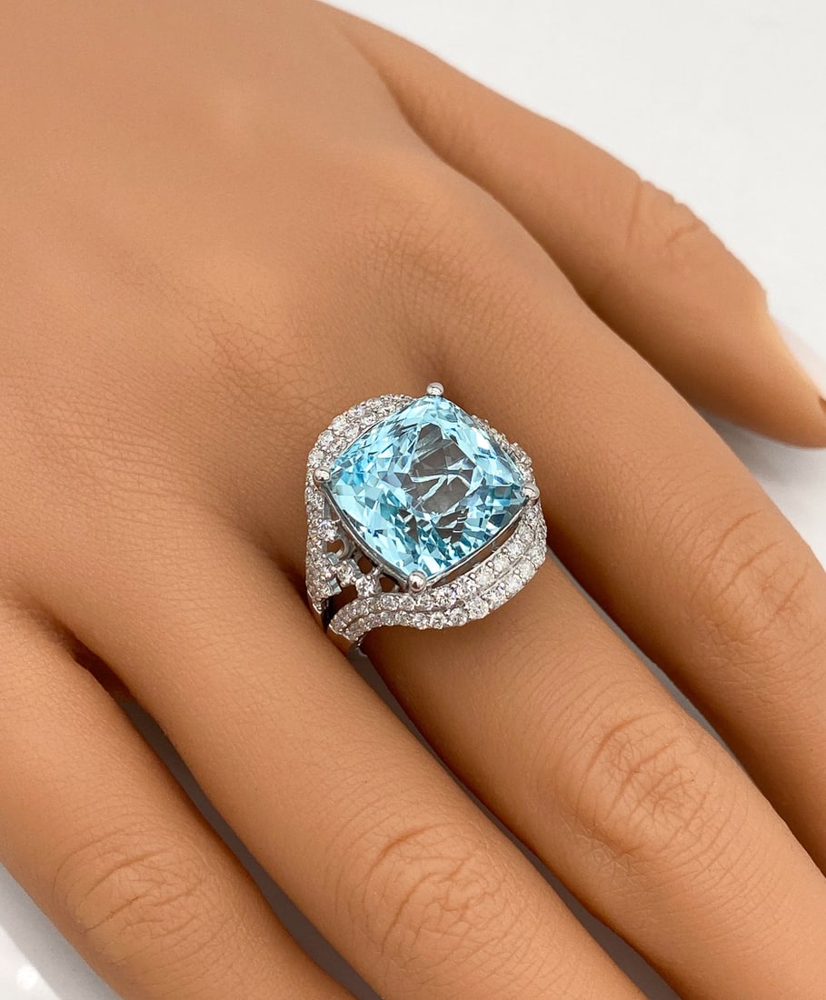 GIA Certified Aquamarine And Diamond Ring, 18k (1 of 7)