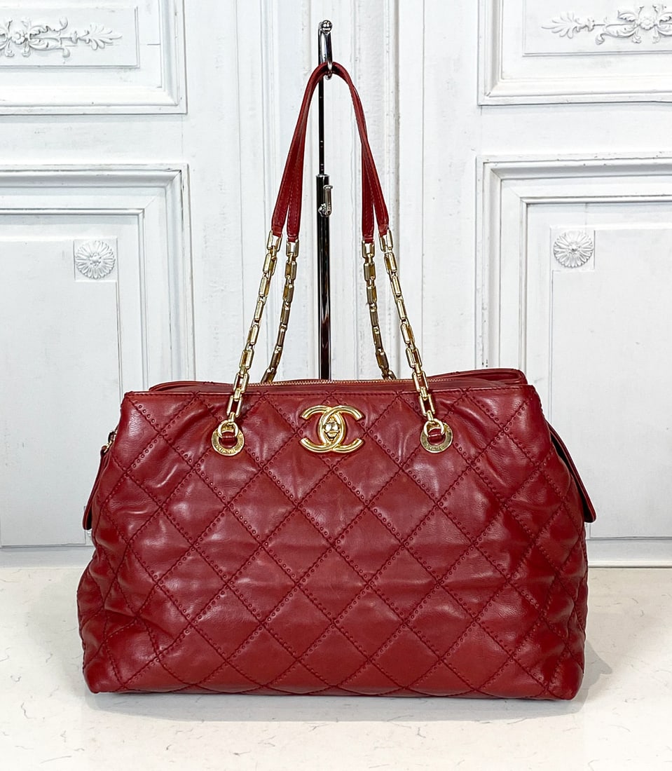 Chanel Medium Retro Chain Tote (1 of 6)