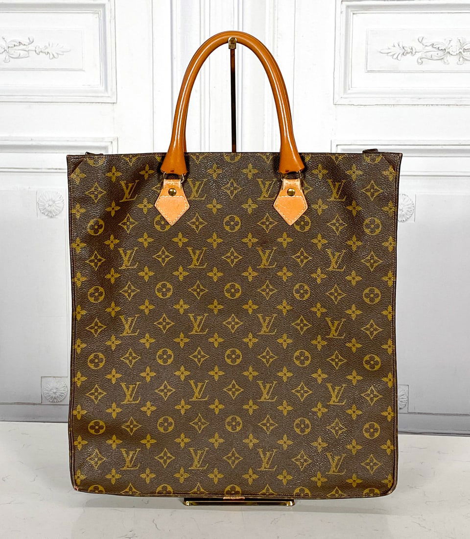 Louis Vuitton Classic Tote Bag (1 of 6)