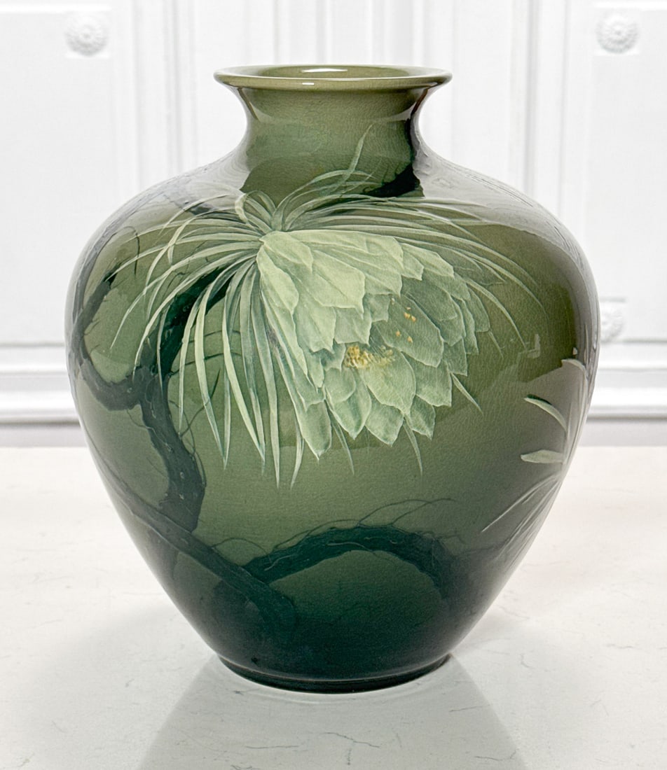 Albert Valentien Rookwood Cereus Vase (1 of 9)