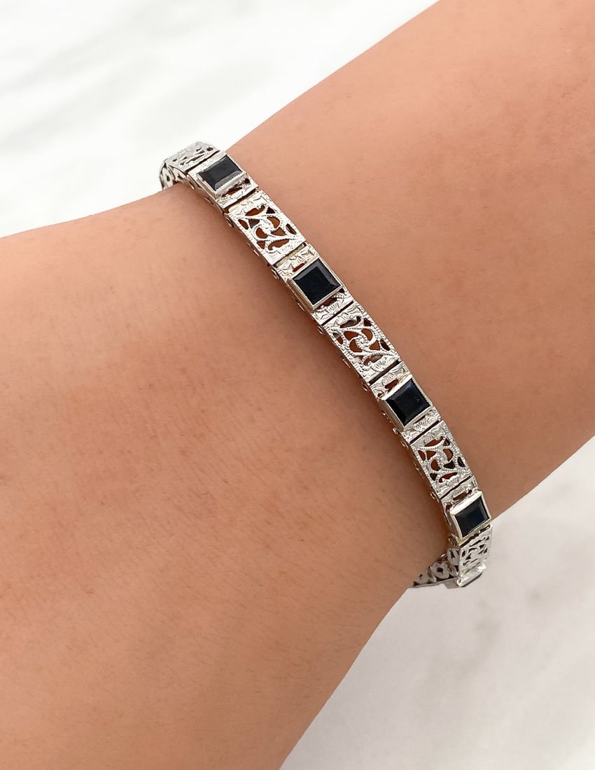 Art Deco Sapphire And Diamond Bracelet 14k Gold: Art Deco Sapphire And Diamond Bracelet Set In 14k White Gold Comprised Of Approximately 1ctw Black Sapphires. 8.7 Grams Total Weight, 6 1/2 Inches. Wire Transfer Or Cashier's Check Required For Jewelr