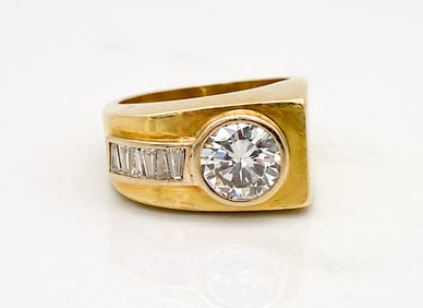 Gent's Diamond & 18k Yellow Gold Ring