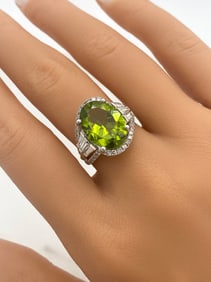 6.20ct Peridot And Diamond Ring, 14k