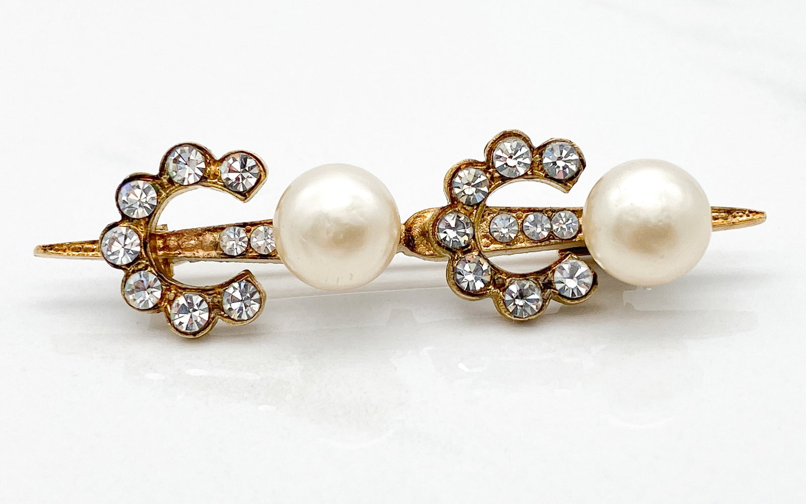 Chanel Coco Pearl Pin (1 of 2)