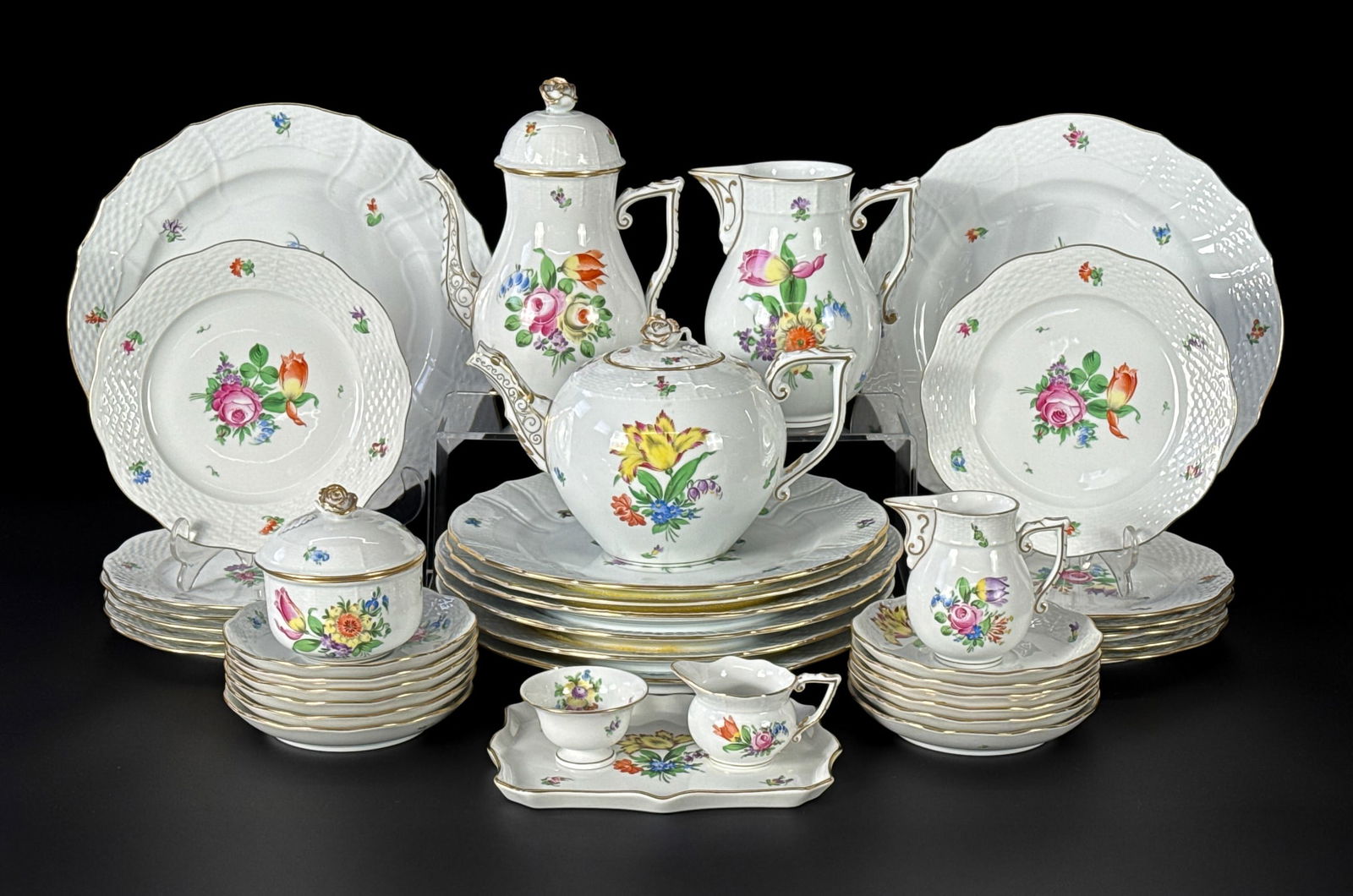 Herend Printemps Porcelain Service (1 of 15)