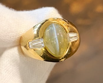 GIA Chrysoberyl Cat's Eye & 18k Yellow Gold Ring