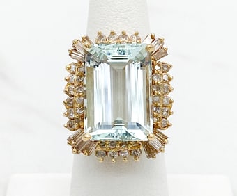 14ct Aquamarine And Diamond 14k Yellow Gold Ring
