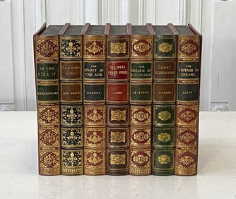 Book Form Cave-A-Liqueur Box