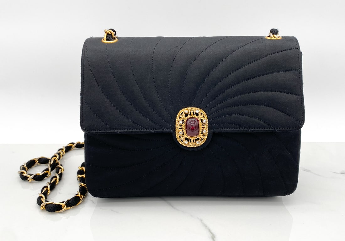 Chanel Goosens Shoulder Bag (1 of 9)