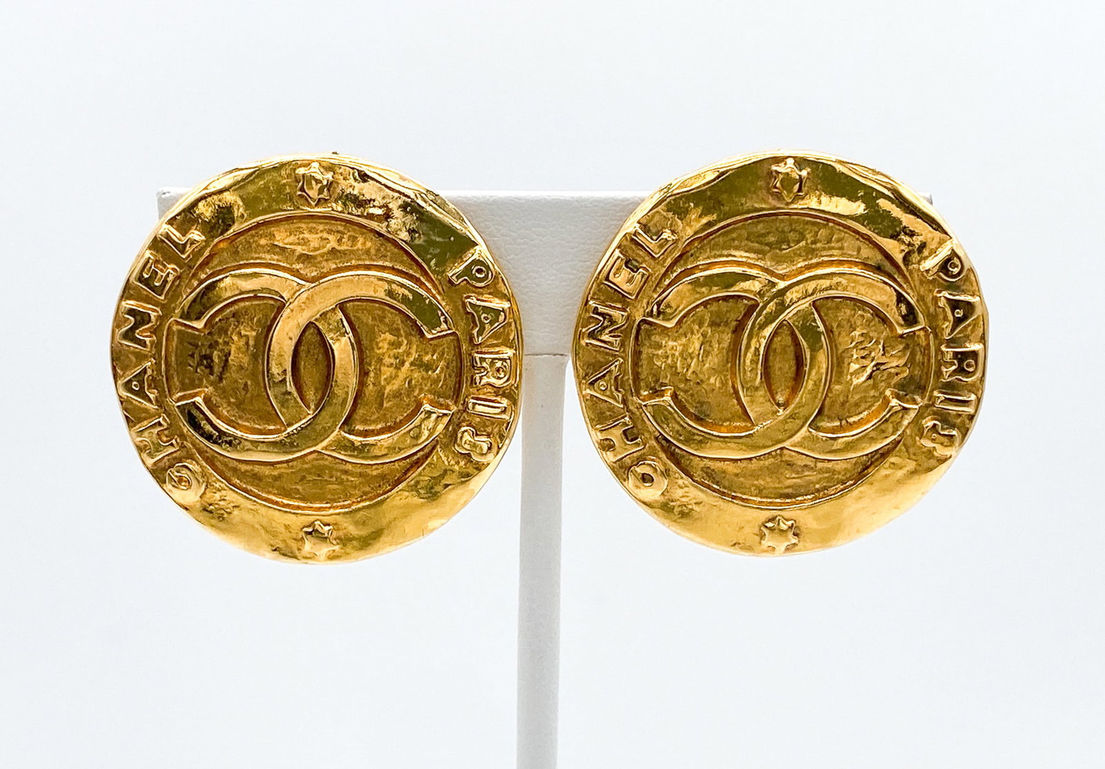 Pair Chanel Button Logo Earrings - 3