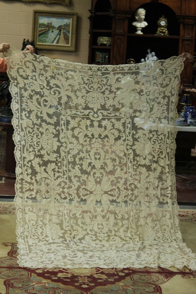 65" x 103" Lace Tablecloth: from local estate. Perfect condition!