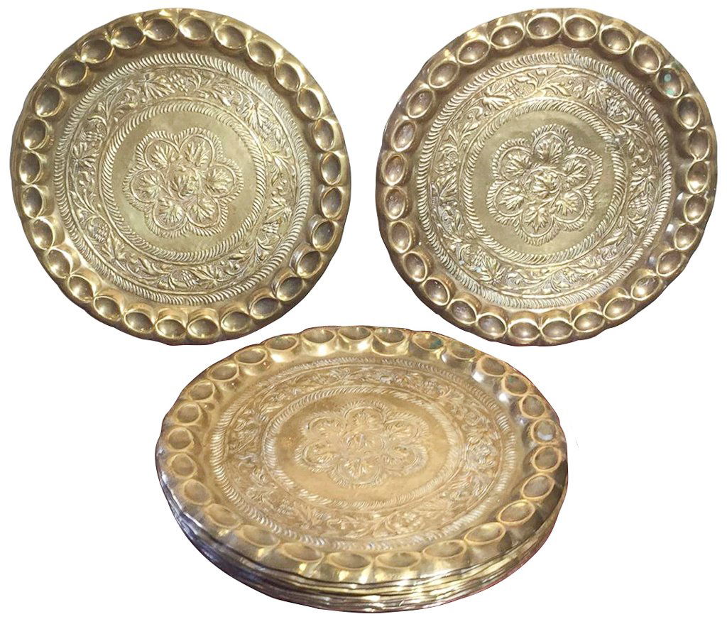 Great Set Of 10 Heavy Brass Embossed Chargers (1 of 3)