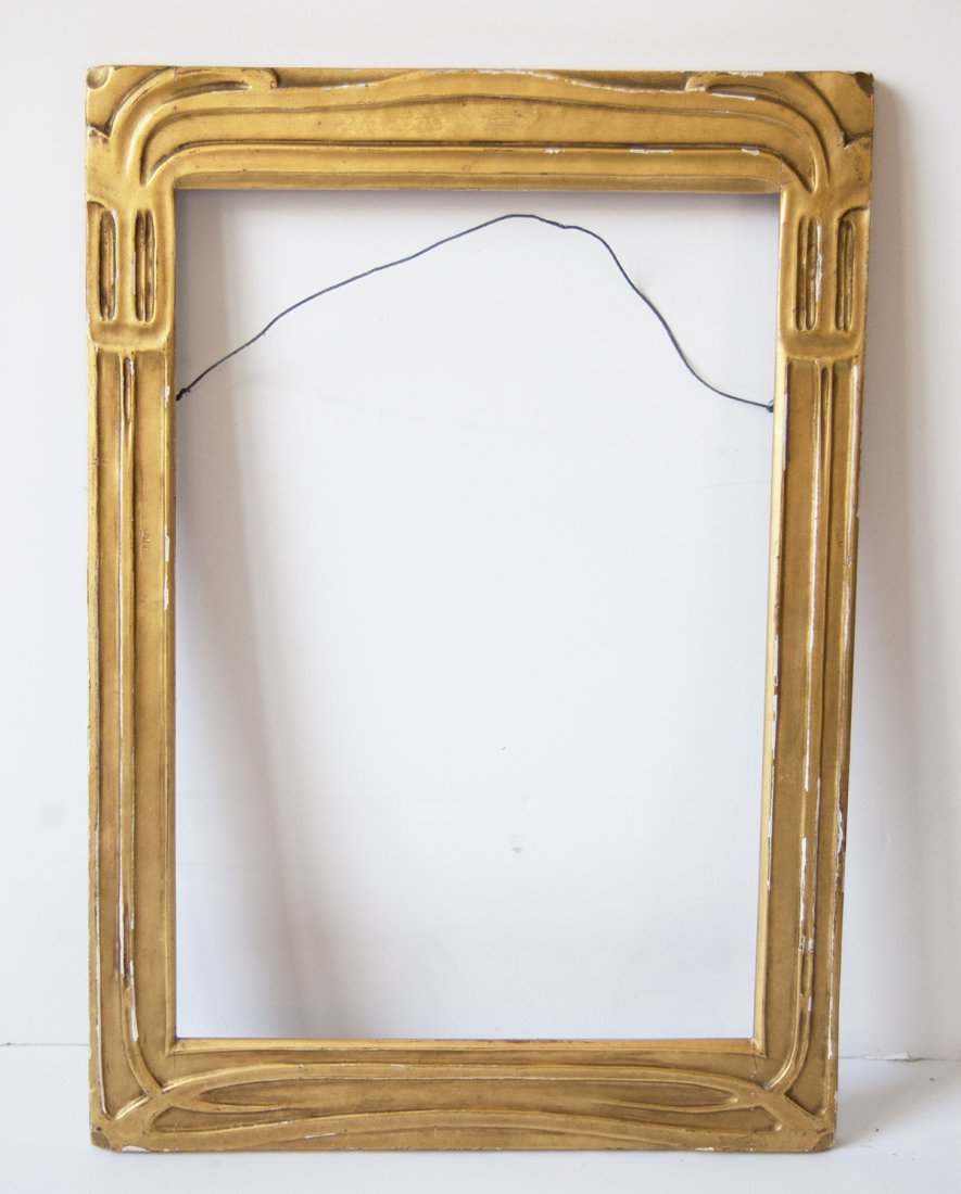 American 20th C. hand carved Toas style frame: American 20th C. hand carved and gilded Toas style frame Canvas size frame can accommodate: 10 x14 1/2 Frame width: 2