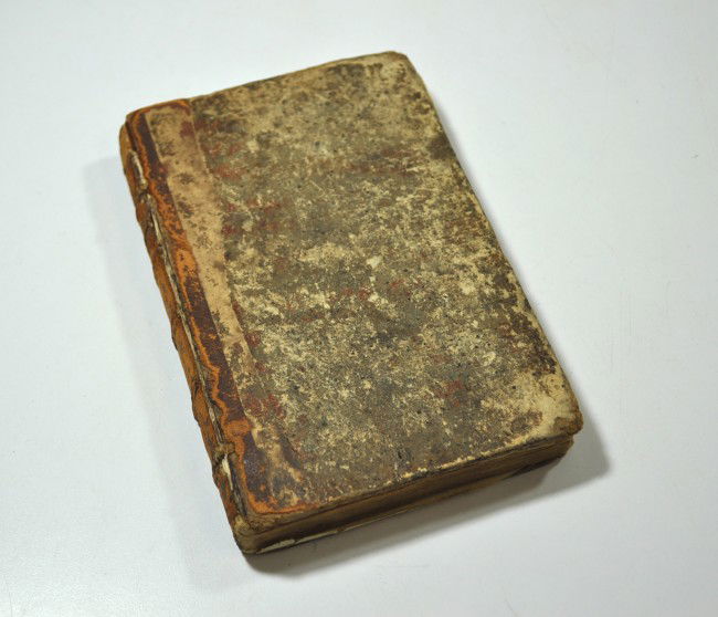 ANNALS OF GAMING, or the Fair Player's Sure Guide..: ANNALS OF GAMING, or the Fair Player's Sure Guide...to which are subjoined all the Operations, Legerdemains, Manoeuvres, Artifices, Tricks, Shuffles, Cuts, Crosses, or any possible indirect Means that