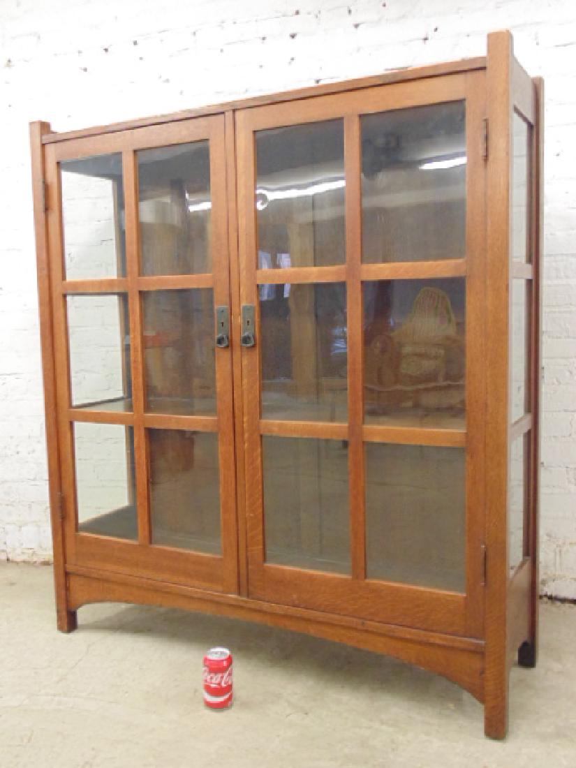 L&JG Stickley double door oak china cabinet (1 of 8)