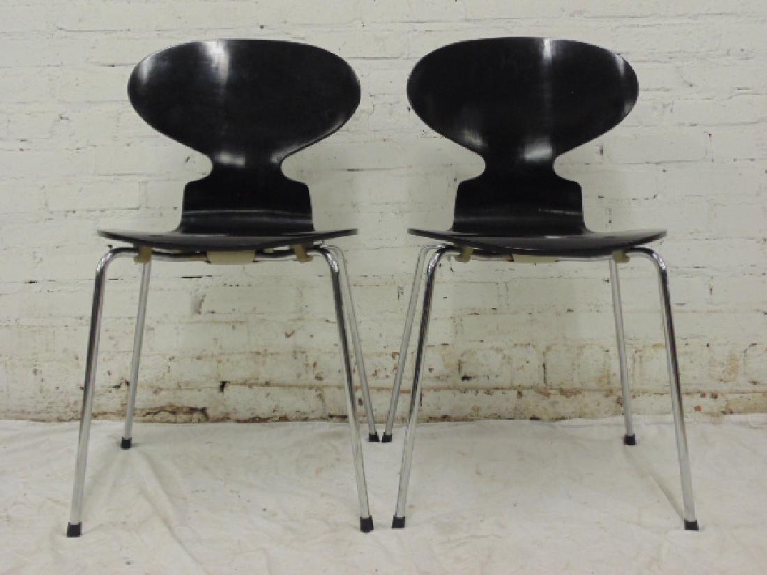 Pair Fritz Hansen Ant chairs (1 of 9)