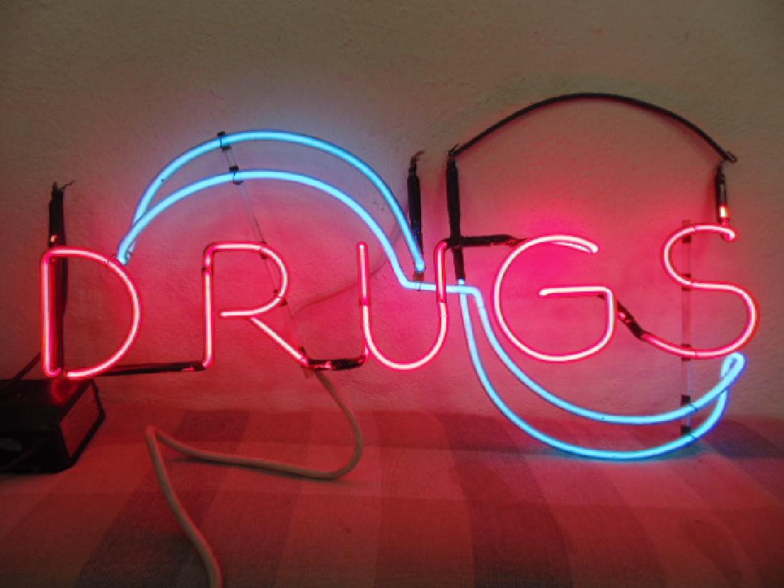 Neon Advertising Sign Drugs Pharmacy (1 of 6)