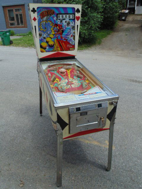 Pin Ball machine, Gottliebs "High Hand", 1973 (1 of 9)