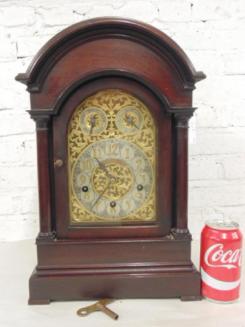 Westminster mantle clock, mahogany case (1 of 6)