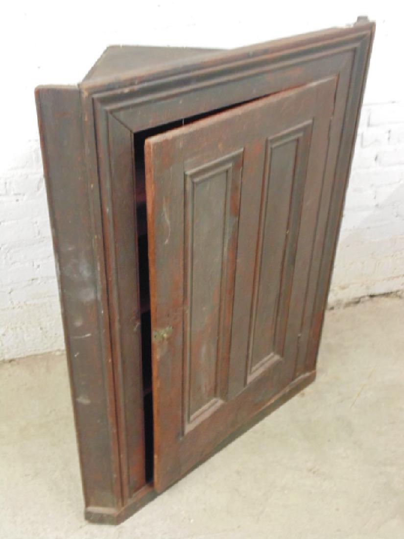 Antique Canadian corner cabinet, 19th Century (1 of 4)