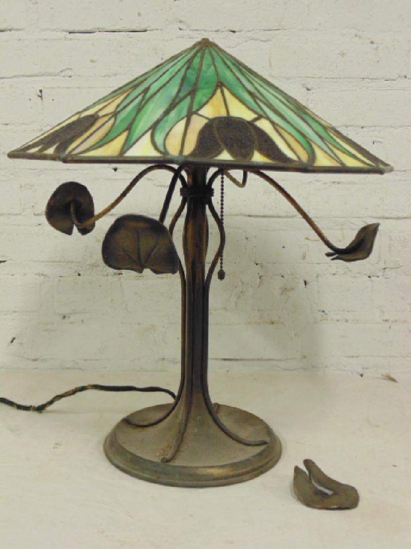 Arts & crafts table lamp with leaded shade, Lilly pads (1 of 6)
