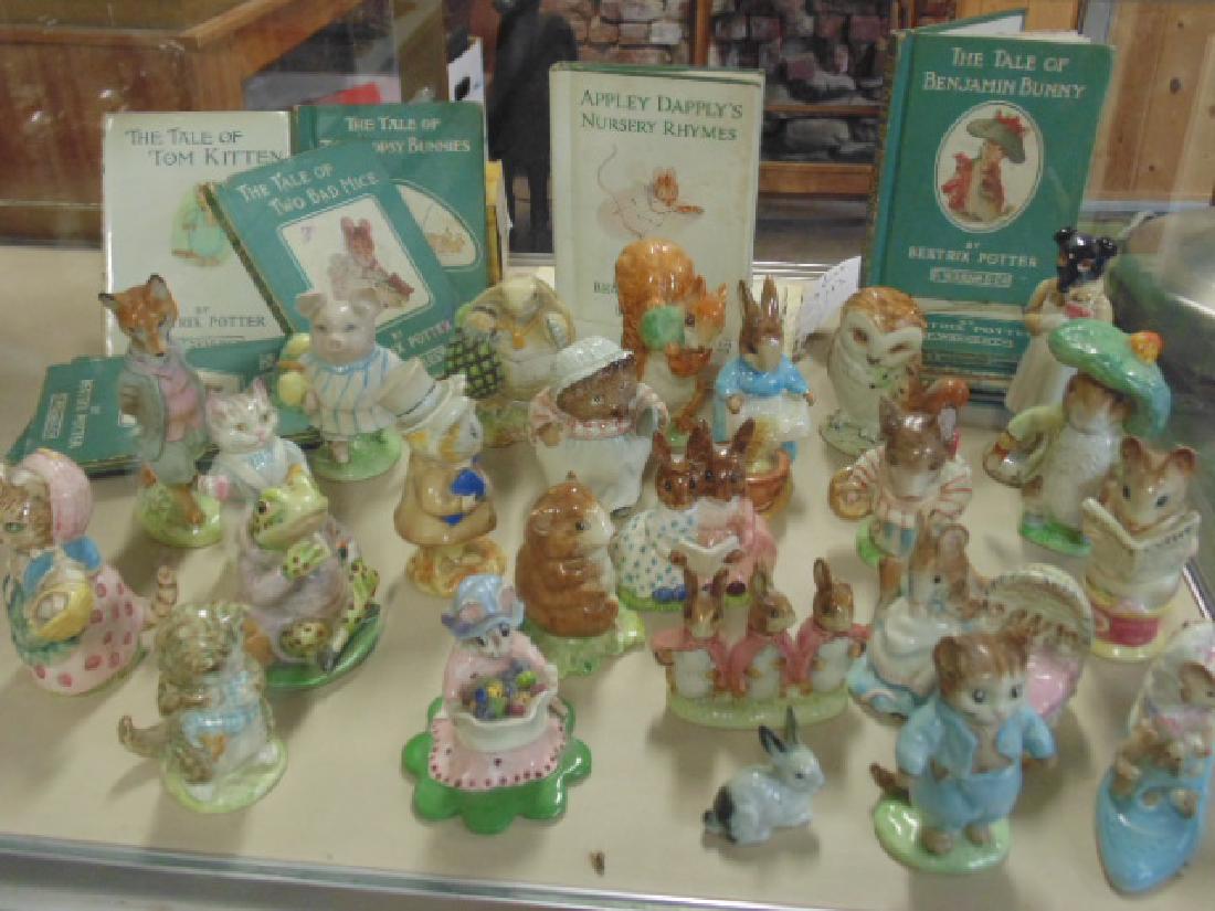 24 porcelain Beatrix Potter figures & 14 books (1 of 5)
