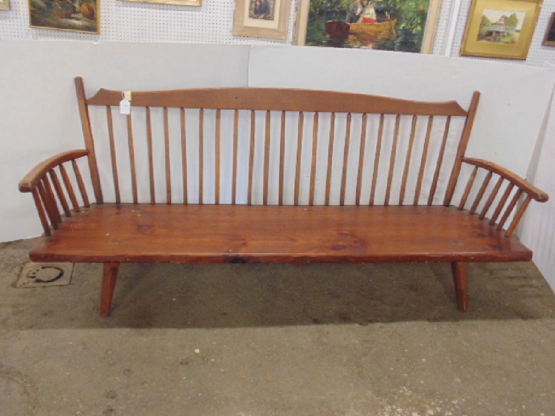 Hunt Country arm bench, spindle back (1 of 7)