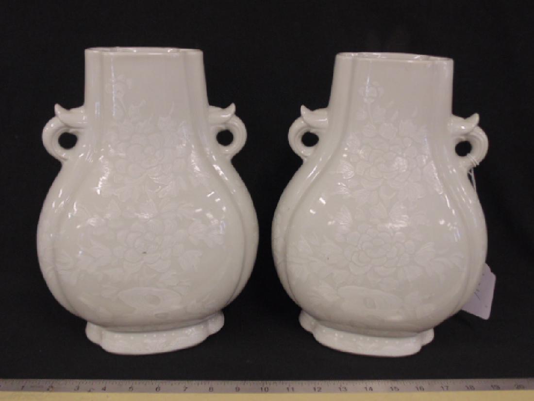 Pair Chinese Asian vases, Caledon type (1 of 9)