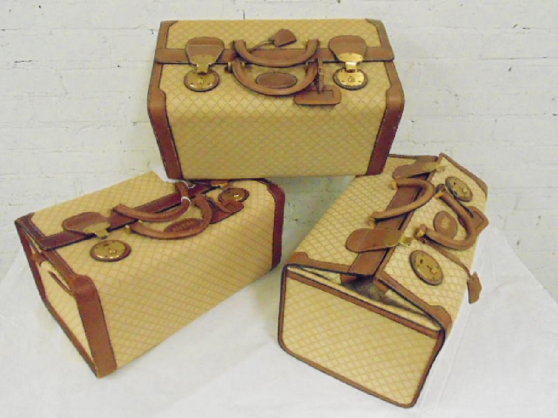 3 Vintage Gucci suitcases, material & leather (1 of 8)