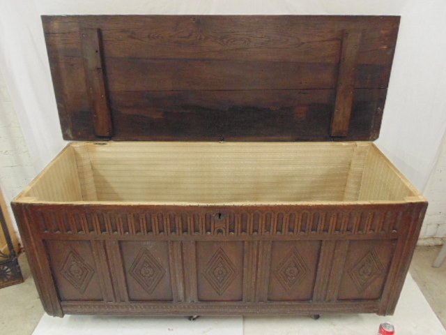 Carved oversized oak chest, lift top, raised panel side (1 of 8)