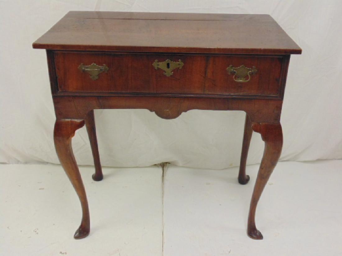 Walnut Georgian Lowboy, single drawer with cabriole: Walnut Georgian Lowboy, single drawer with cabriole legs, original hardware, top is 29.5" by 17.25", height is 29.5"
