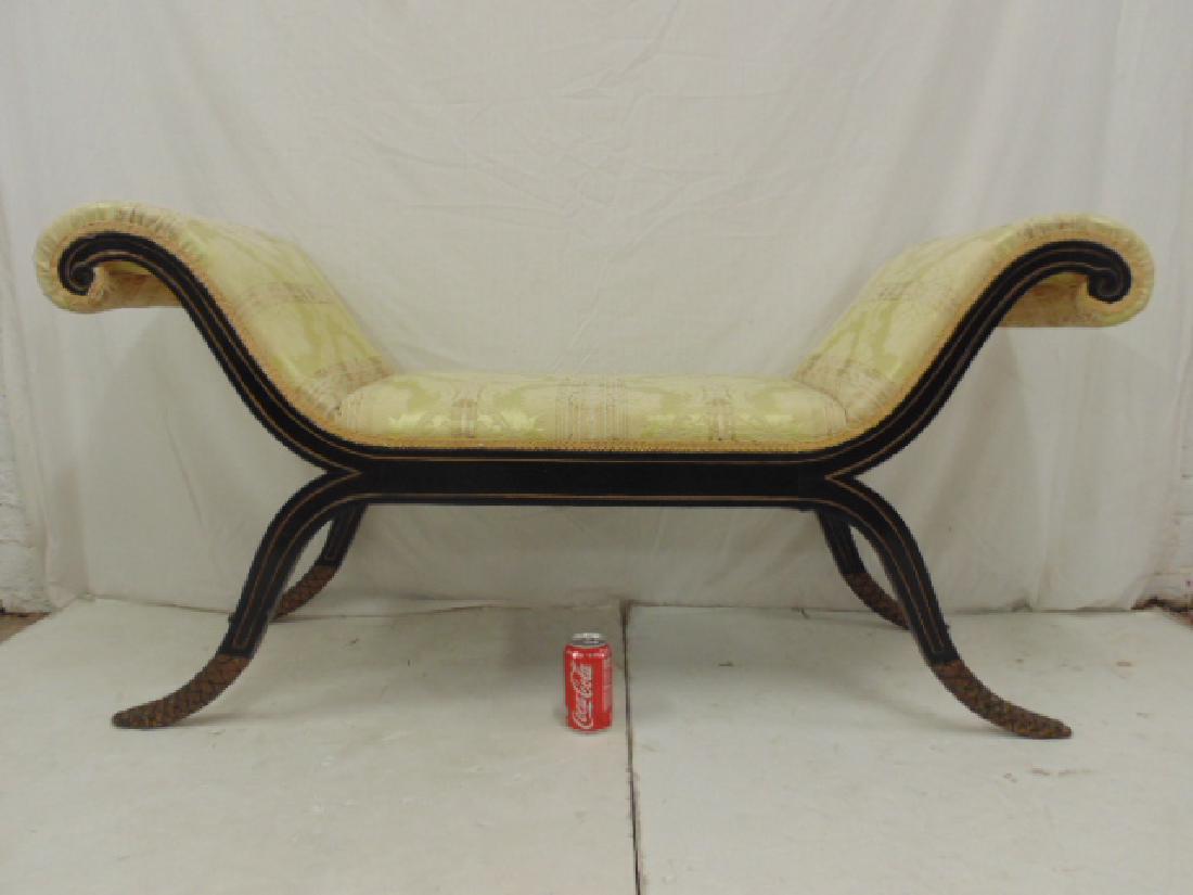 Carved stylish hall bench with carved legs, painted (1 of 5)