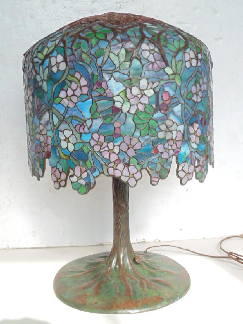 Tiffany style table lamp with leaded shade, draping (1 of 12)