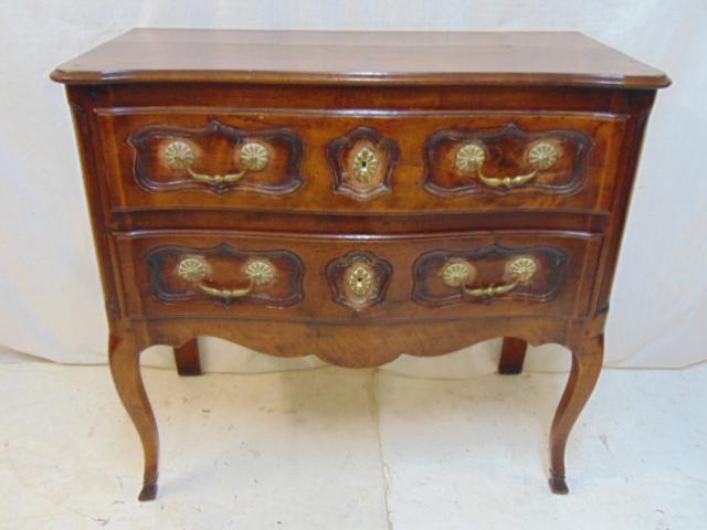 19th Century 2 drawer commode, serpentine front walnut: 19th Century 2 drawer commode, serpentine front walnut commode with brass hardware, 17.5" by 34.75", height is 32.15"