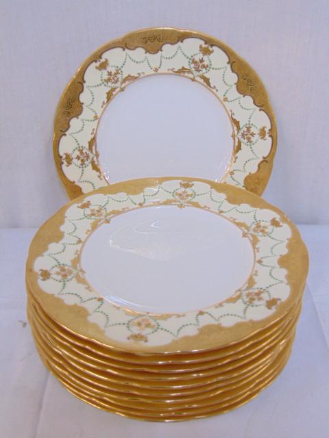 11 Minton, Davis Collamore & Co. porcelain plates, fine: 11 Minton, Davis Collamore & Co. porcelain plates, fine quality china retailed by Davis Collamore & Co. Fifth Avenue, gilt & paint decorated trim, plates are 10 1/8" in diameter, in good condition.