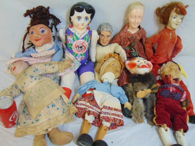 Lot puppets, carved wood & composite heads, figures,: Lot puppets, carved wood & composite heads, figures, monkey.