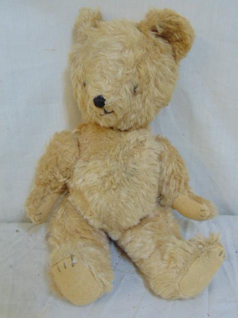 Steiff quality teddy bear, 16", some loose stitches.: Steiff quality teddy bear, 16", some loose stitches.