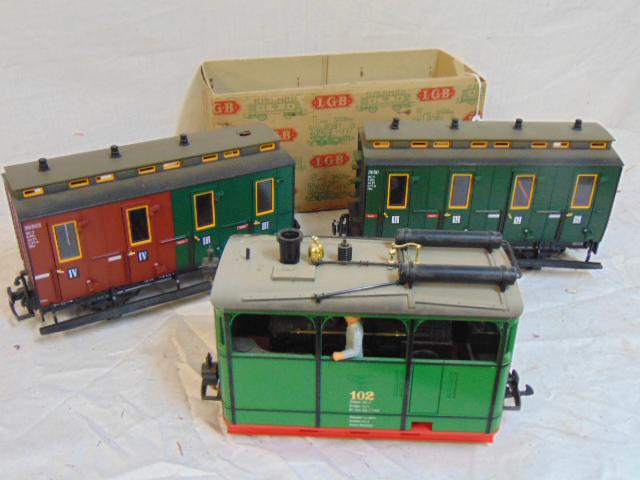 L.G.B. train engine & 2 cars, plastic, Lehman 2050 with: L.G.B. train engine & 2 cars, plastic, Lehman 2050 with box & 2 cars, one car damaged