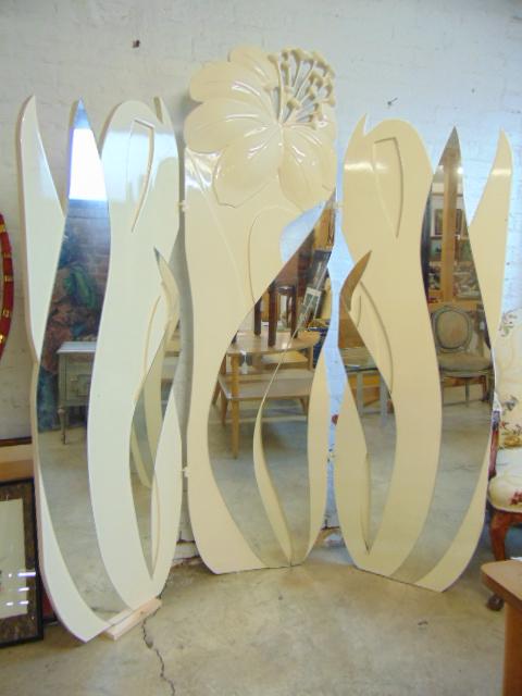 Decorative 80's lacquered screen with mirrored detail,: Decorative 80's lacquered screen with mirrored detail, 3 panel screen in white with floral carving, screen is 77.5" tall, side panels are are 22.5", center panel is 22.25", small piece of mirror missi