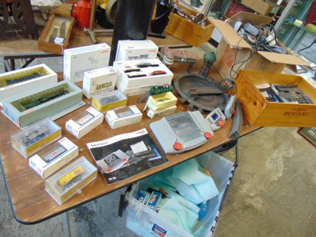 Large lot Marklin HO trains, rolling stock, controllers: Large lot Marklin HO trains, great assortment of track, locomotives, cars, rolling stock, accessories, digital controllers (Central Station), transformers, roundhouse, buildings, includes numbers 3718