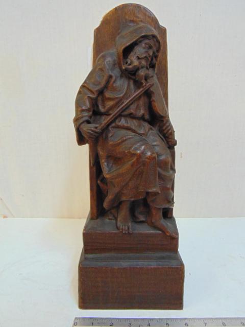 Figural wood carving, monk with violin, carved oak (1 of 5)