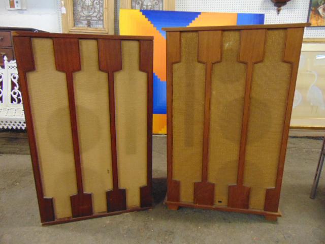 2 large speakers, Bozak, The Very Best in Music, model (1 of 4)