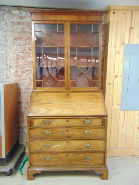 Antique Chippendale secretary, inlaid interior, fine: Antique Chippendale secretary, inlaid interior, fine mahogany secretary with 4 drawer base & paneled door top, secretary is 38.5" by 22", height is 84", furniture